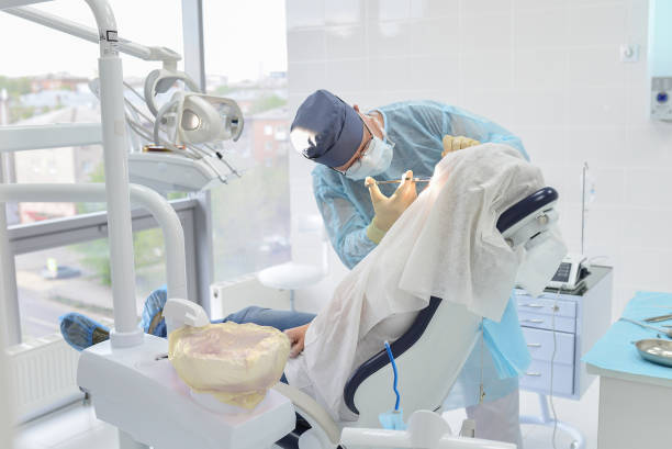 Best Emergency Tooth Extraction in Winsted, CT